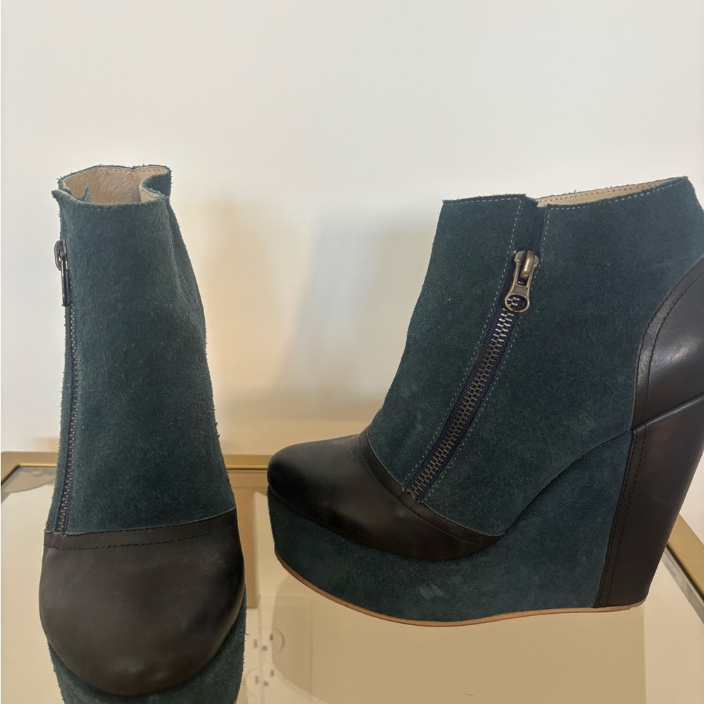 FORTRESS OF INCA Teal and Black Wedge Boots